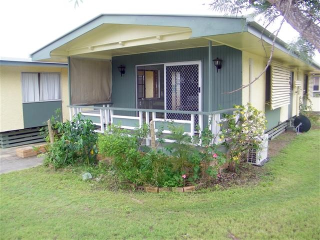 2/24 Paterson Street, WEST GLADSTONE, QLD 4680