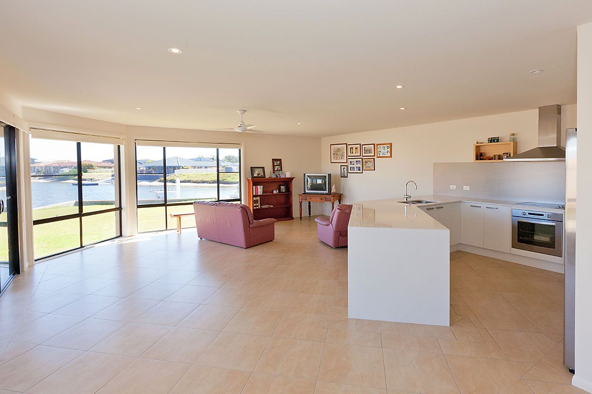 2 Taine Court, YAMBA, NSW 2464