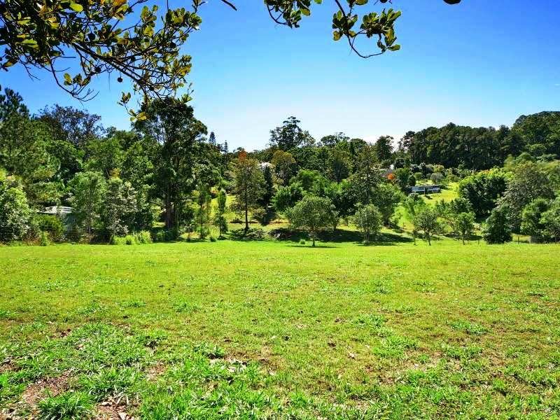 5 Gipanni Place, DIDDILLIBAH, QLD 4559