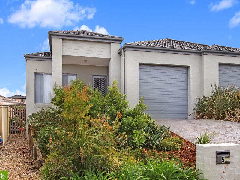 5 Adam Murray Way, FLINDERS NSW 2529