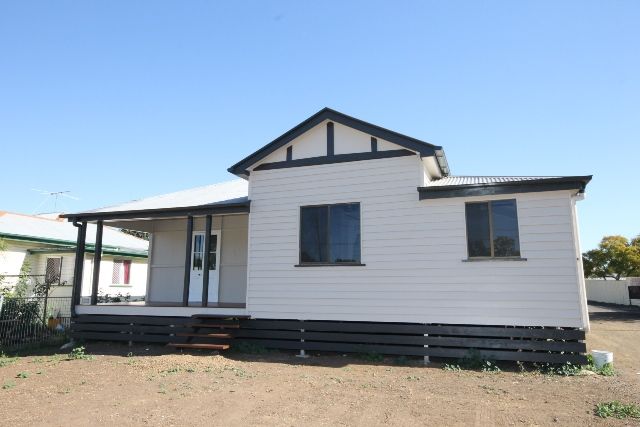 124 Condamine Street, DALBY QLD 4405