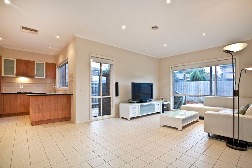 31 Watling Grove, FERNTREE GULLY, VIC 3156