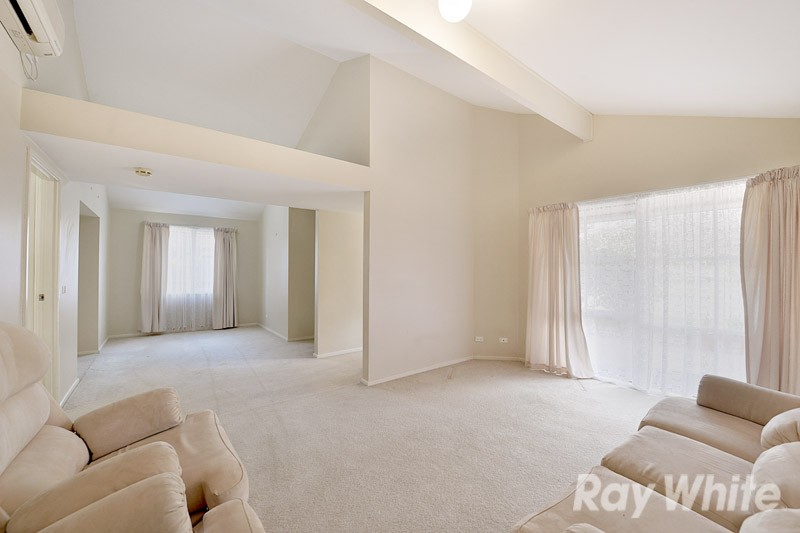170 Windermere Drive, FERNTREE GULLY, VIC 3156