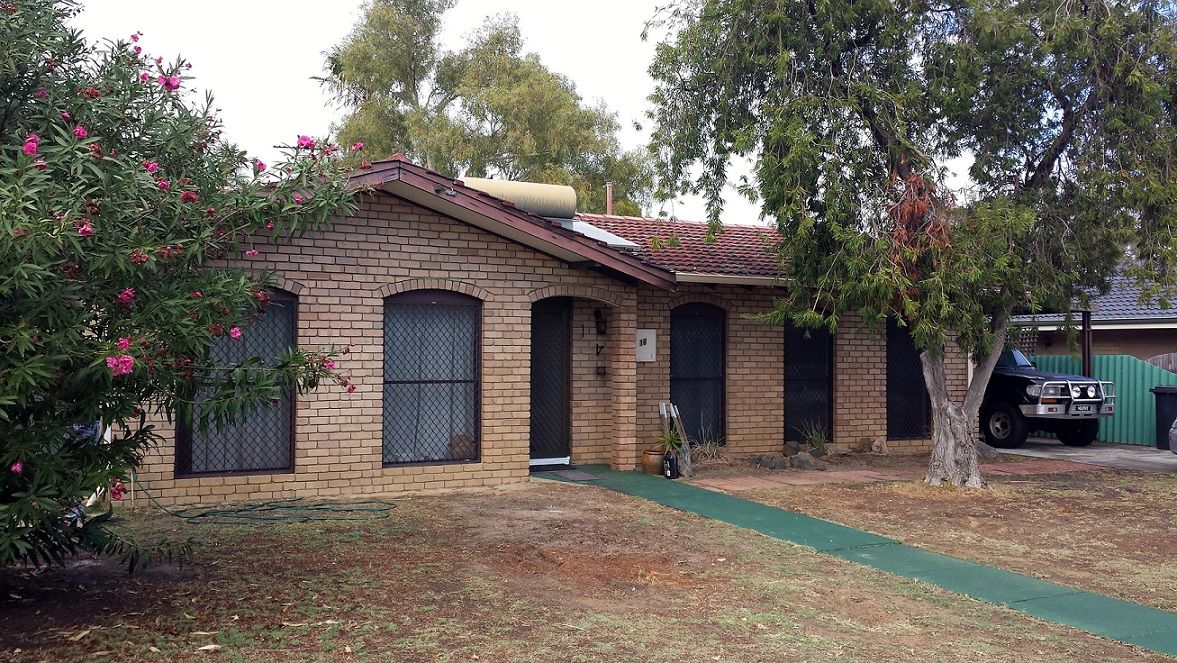16 Vanda Place, MADDINGTON WA 6109