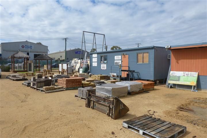 24 Enterprise Street, BOYNE ISLAND, QLD 4680