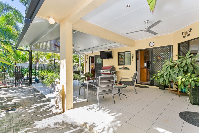 CLIFTON BEACH, QLD 4879
