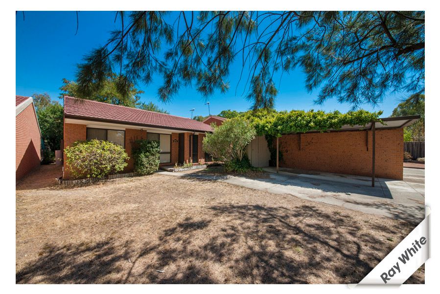 8 Dane Close, CALWELL ACT 2905