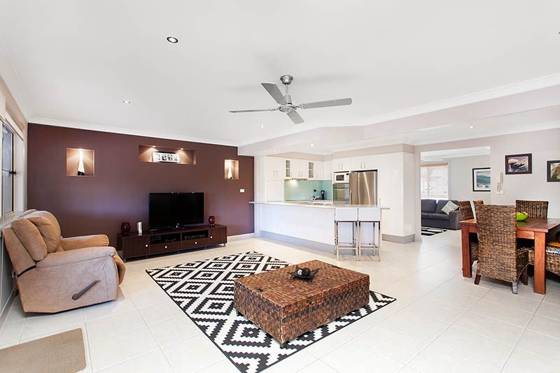 43 Power Drive, MOUNT WARRIGAL, NSW 2528