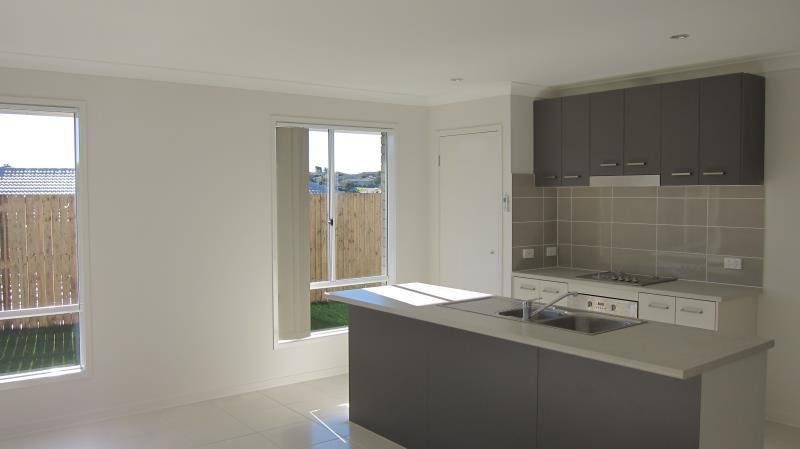 36 Milly Circuit, ORMEAU, QLD 4208