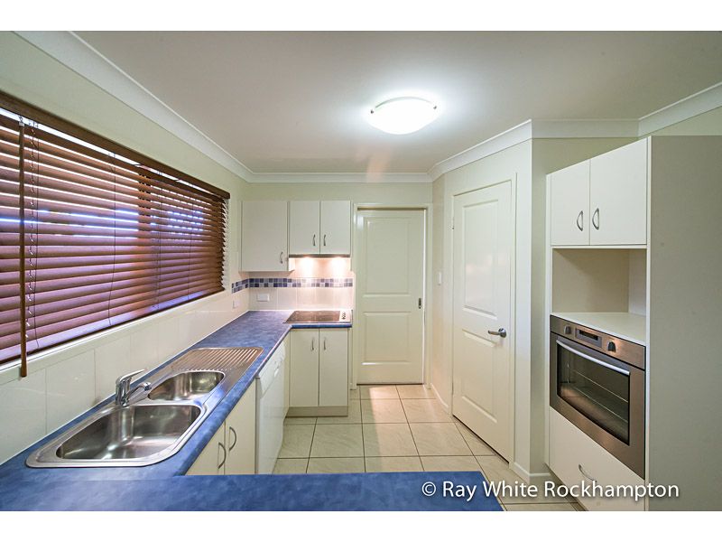 12 Cunningham Court, Gracemere, QLD 4702