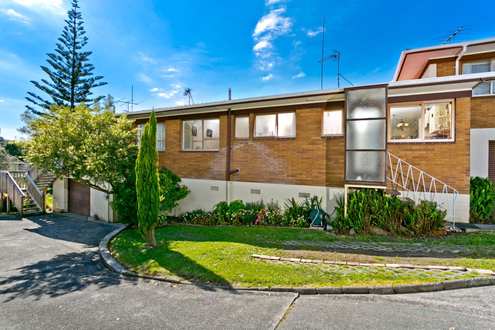 3/19 Chequers Avenue, GLENFIELD, North Shore City