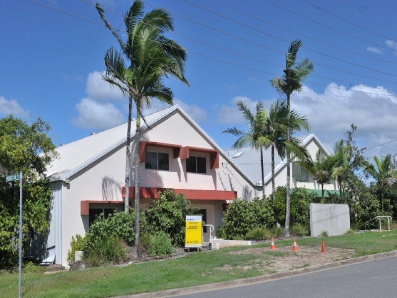 Unit 1/12 Leo Alley Road, NOOSAVILLE, QLD 4566