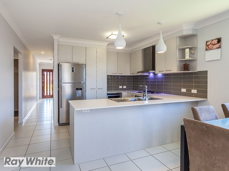 38 Capricorn Circuit, NORTH LAKES, QLD 4509