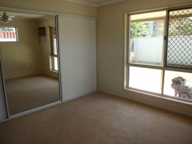 1 Wilby Place, EMERALD, QLD 4720
