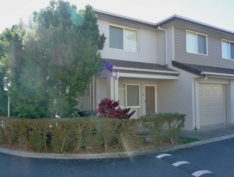 11 Pyranees Street, CALAMVALE QLD 4116