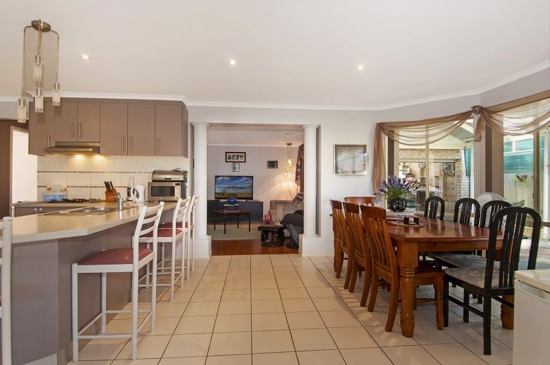 19 Hooper Drive, SKYE, VIC 3977