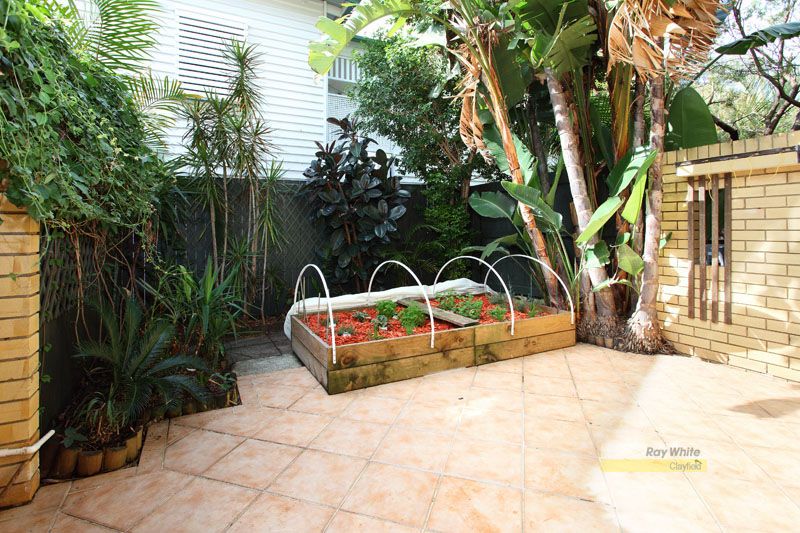 209 Bonney Avenue, CLAYFIELD QLD 4011