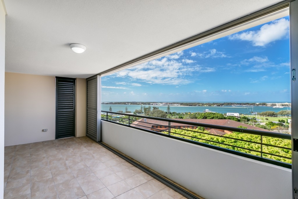 216/105 Scarborough Street, SOUTHPORT, QLD 4215