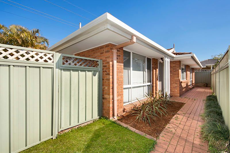 27B Parkwood Drive, MENAI, NSW 2234