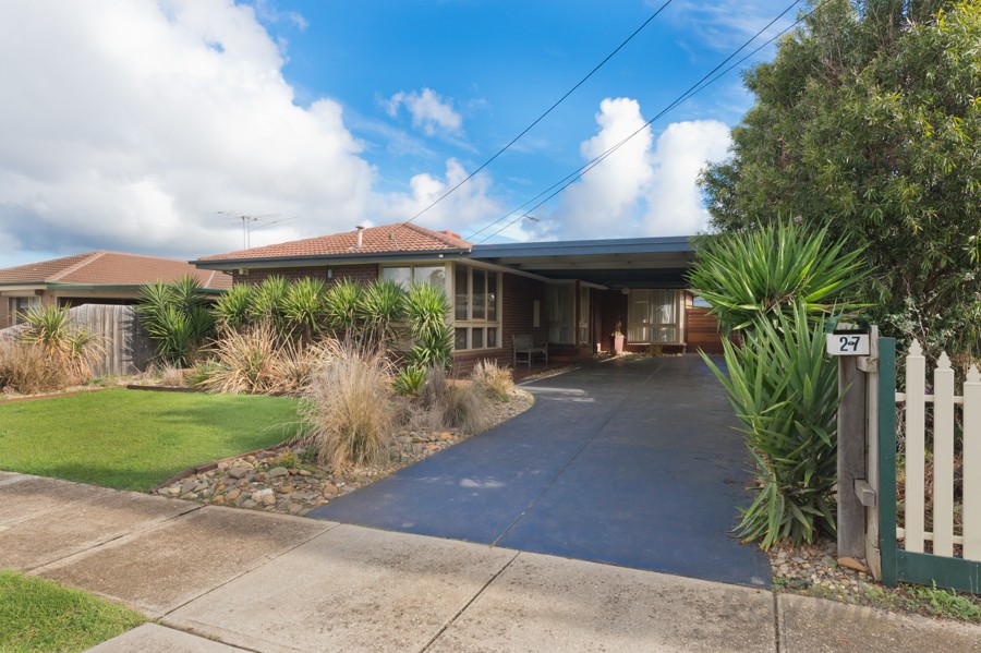 27 Tamar Drive, MELTON SOUTH, VIC 3338