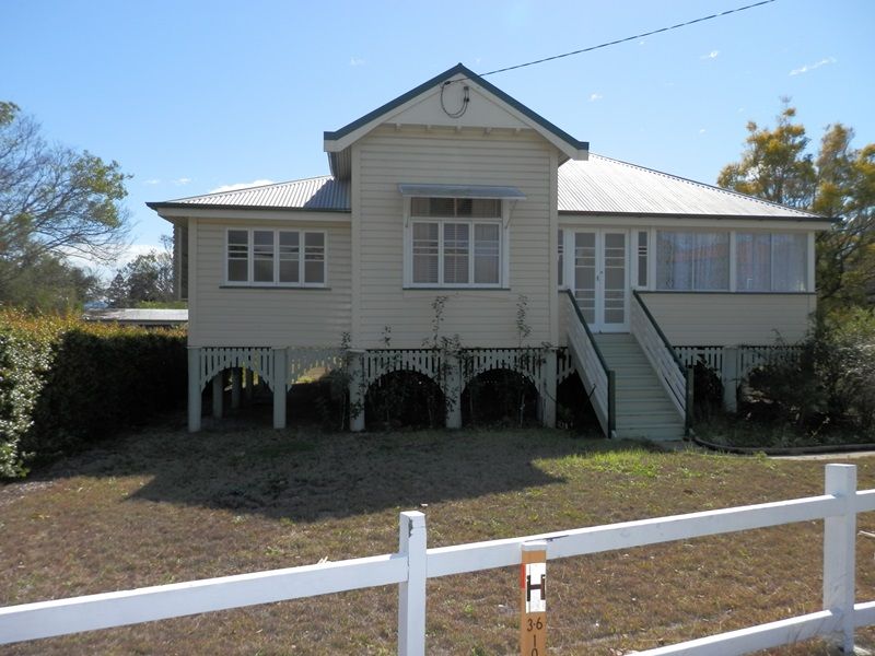 16 Railway Street, EAST IPSWICH, QLD 4305