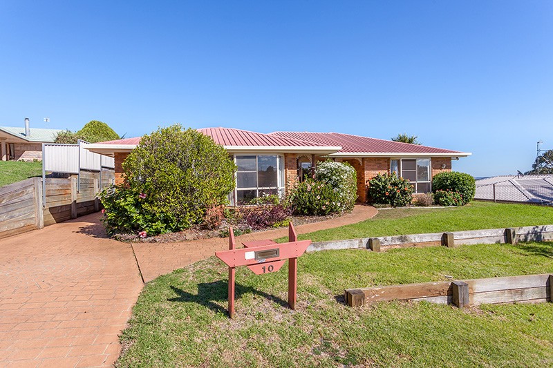 10 Quinlan Court, DARLING HEIGHTS, QLD 4350