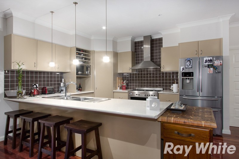 19 Withers Court, PAKENHAM, VIC 3810