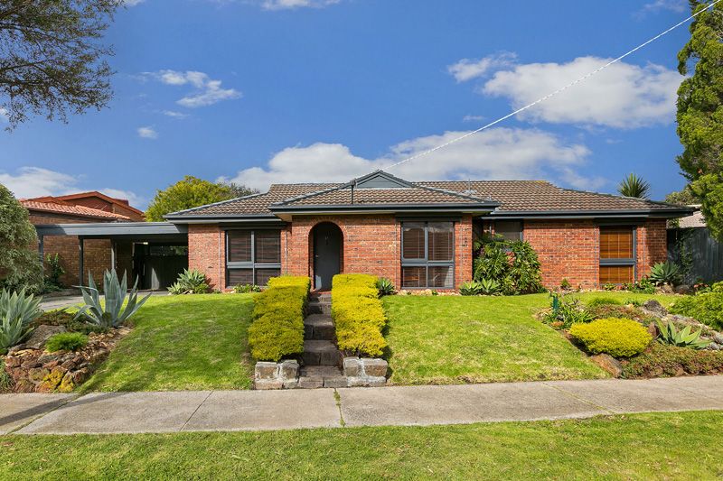 13 Sandleford Place, DINGLEY VILLAGE, VIC 3172