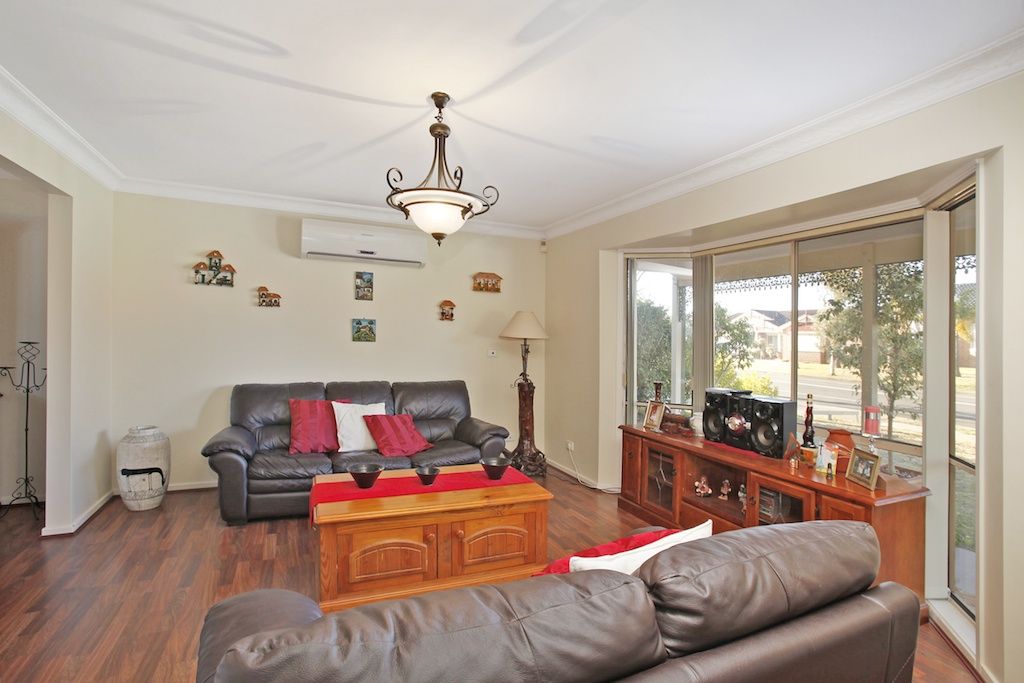 28 Flinders Crescent, HINCHINBROOK, NSW 2168
