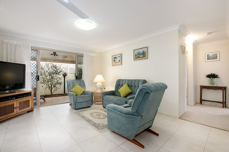 1 Country Club Close, CARSELDINE, QLD 4034