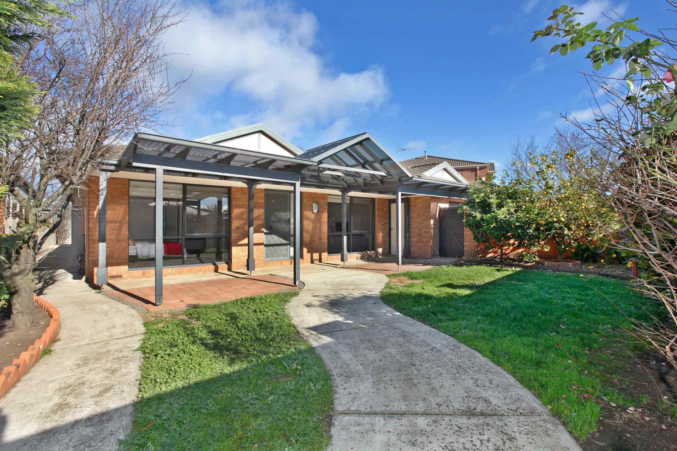 29 Lady Penrhyn Avenue, MILL PARK VIC 3082