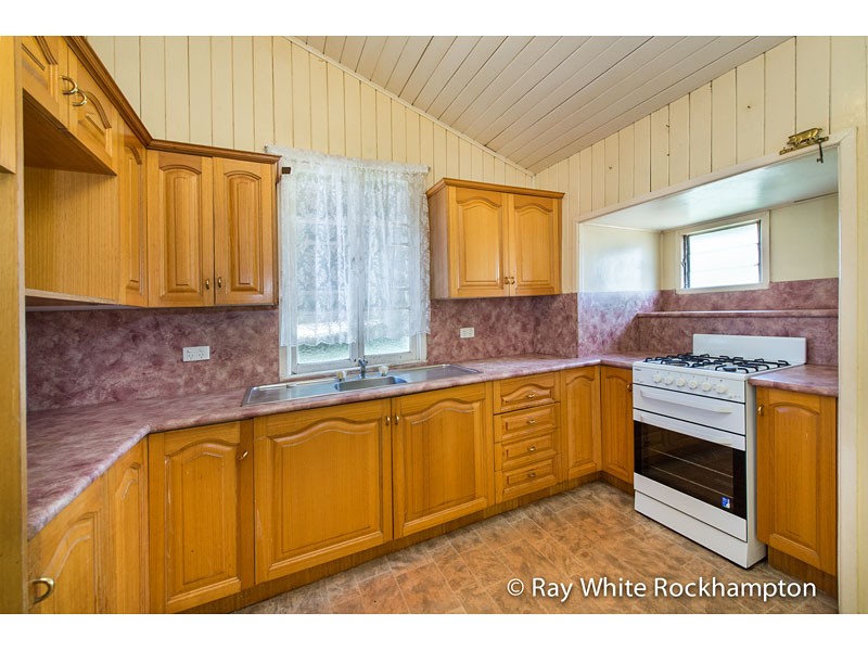 11 Edward Street, BERSERKER, QLD 4701