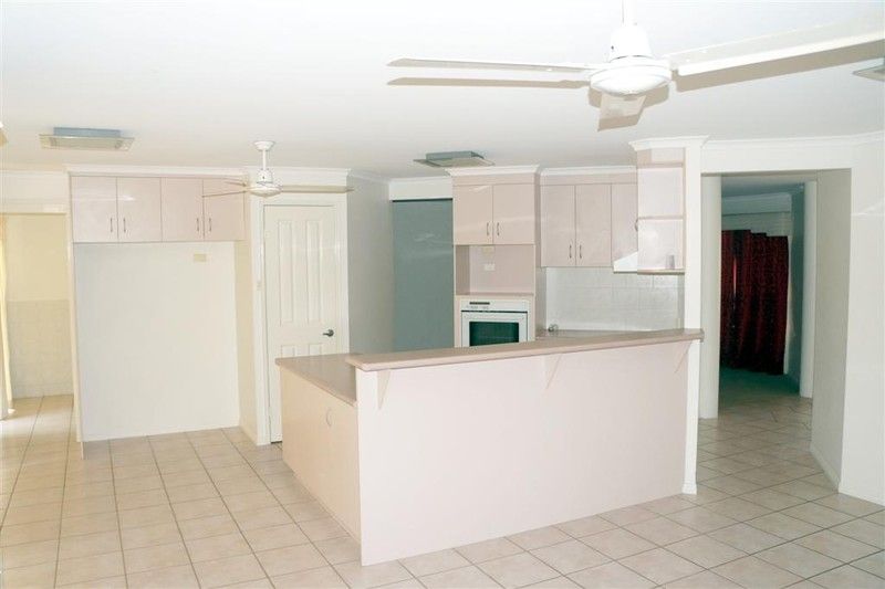 128 J Hickey Avenue, CLINTON, QLD 4680