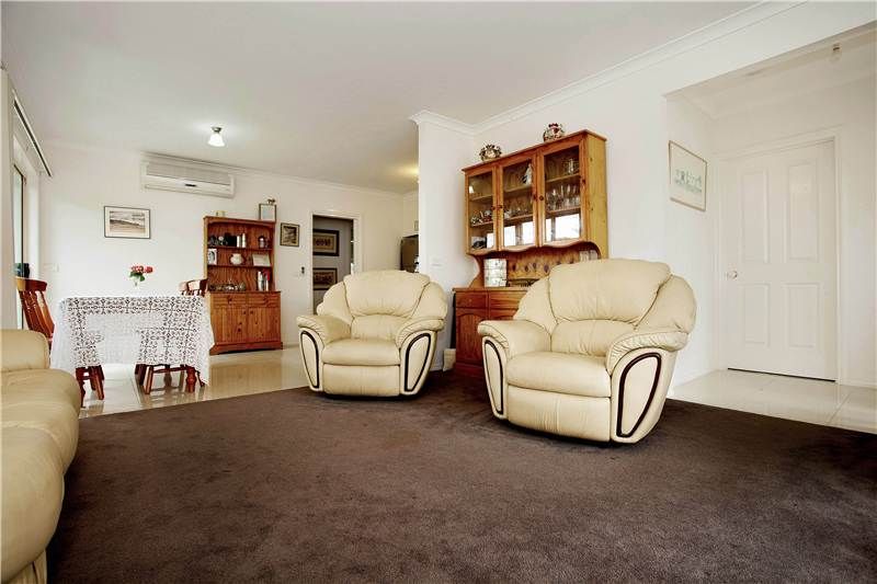 2/2 Young Street, LARA, VIC 3212