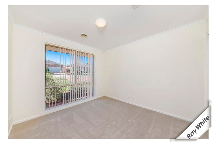 18 Freestone Crescent, JERRABOMBERRA, NSW 2619