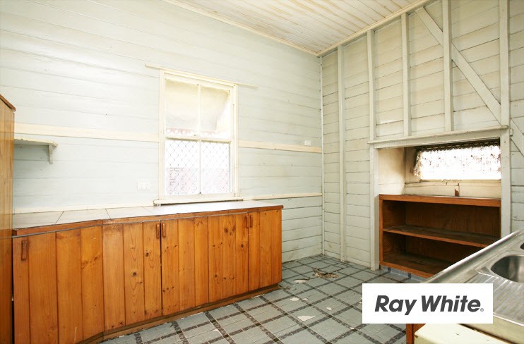 10 Barram Street, GOODNA, QLD 4300