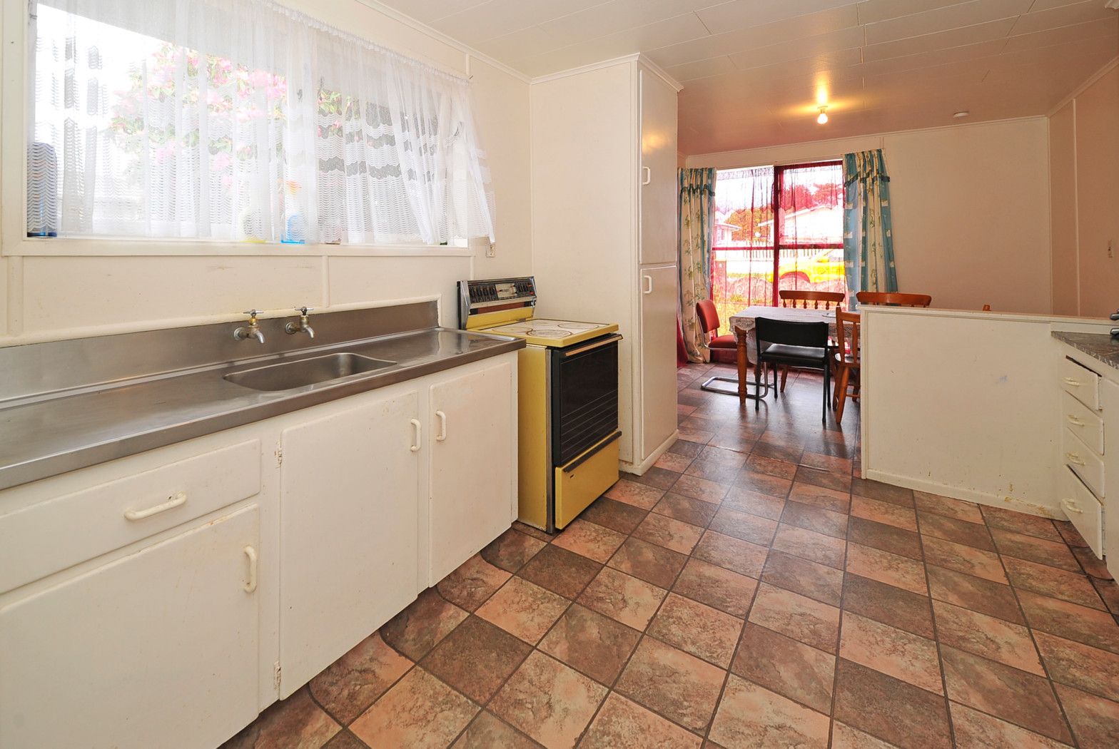 15 Parker Crescent, Otara, Manukau City