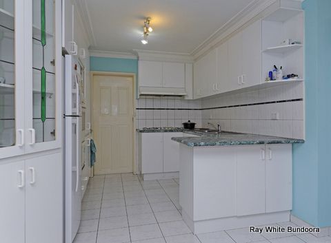 28 Luton Way, BUNDOORA, VIC 3083
