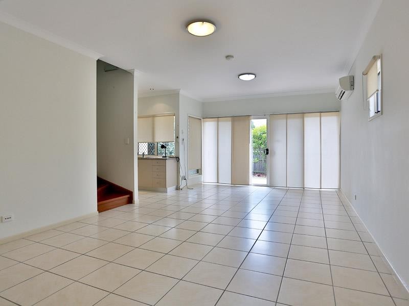 Unit 1, 10 Halcomb Street, Zillmere, QLD 4034