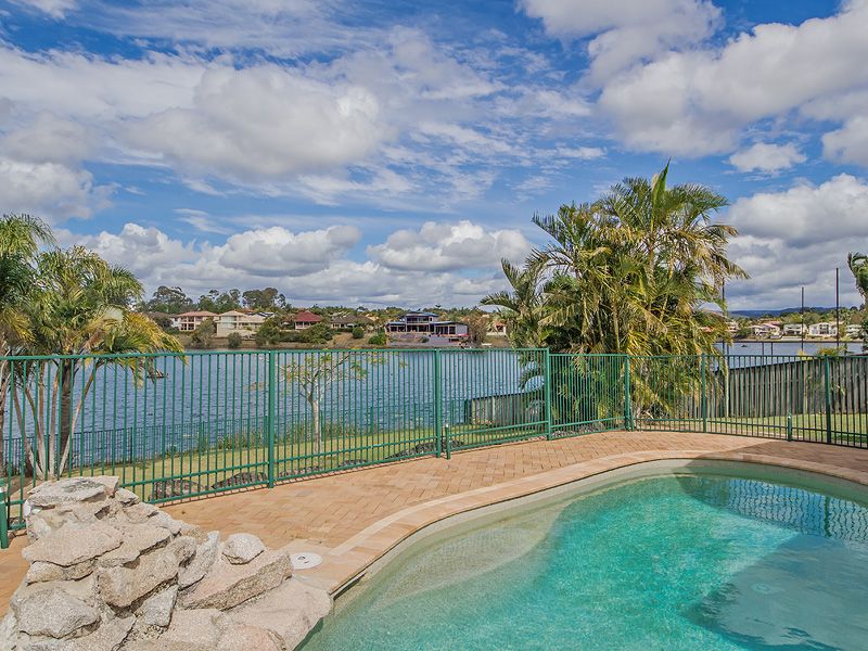 124 Camberwell Circuit, ROBINA QLD 4226