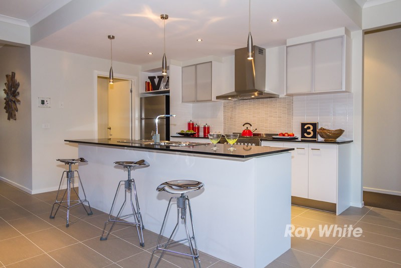 30 Mountainview Boulevard, CRANBOURNE NORTH, VIC 3977