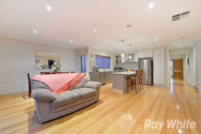 2a Anthony Drive, CHIRNSIDE PARK, VIC 3116