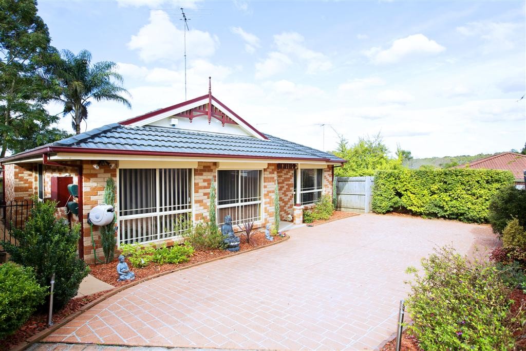 11 Pratia Place, GLENMORE PARK, NSW 2745