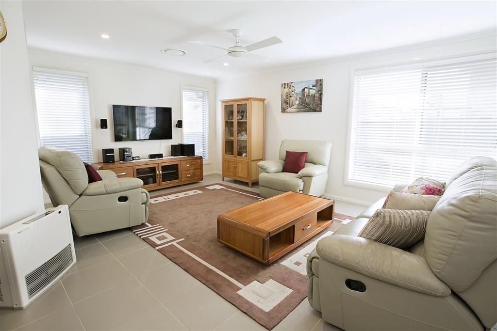 5 Foothills Terrace, GLENMORE PARK, NSW 2745