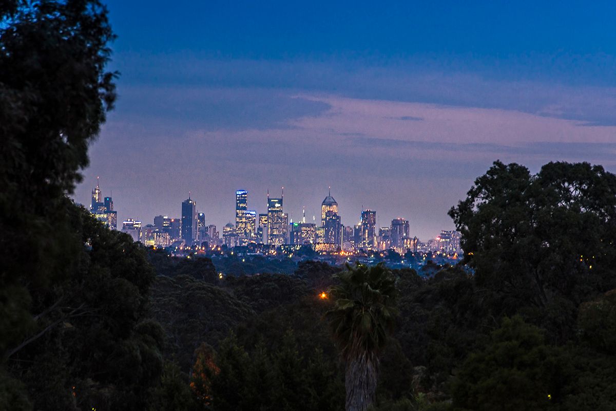 4 Friend Court, MILL PARK, VIC 3082