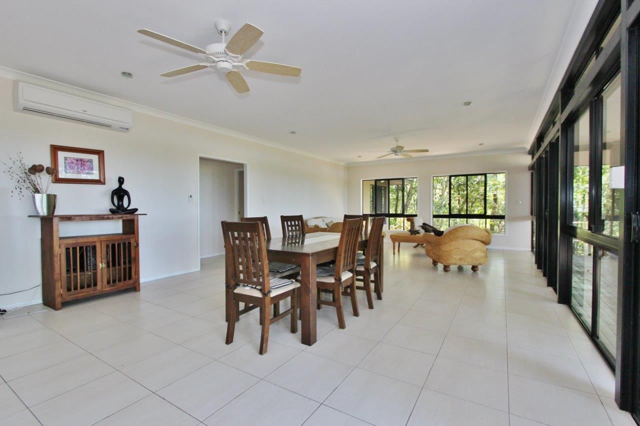 61 Leonards Access, KEWARRA BEACH, QLD 4879