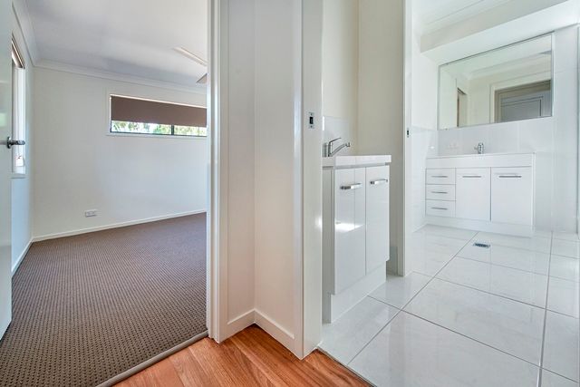 4/77 Livingstone Street, BERSERKER, QLD 4701