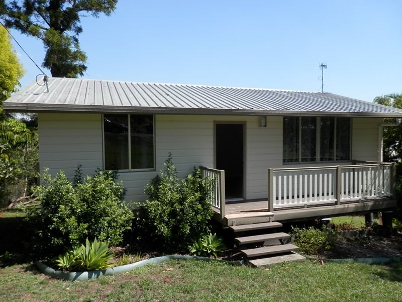 2A McLauchlan Street, BOONAH QLD 4310