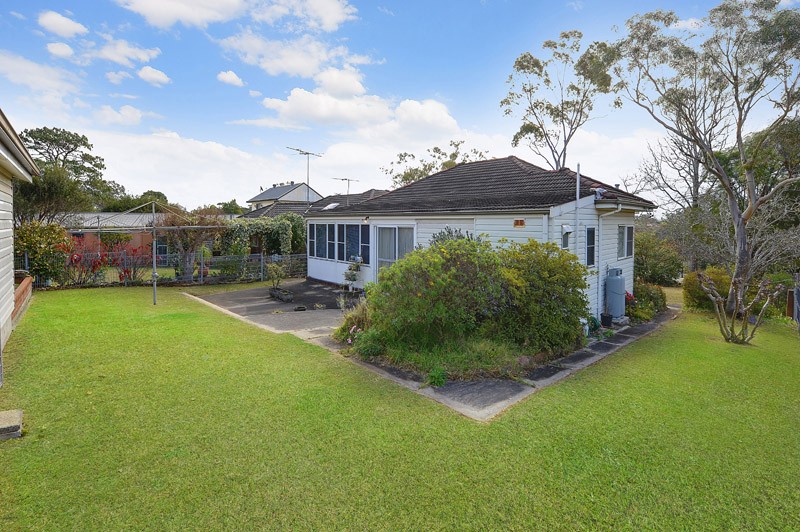 2 Dunoon Street (79 Barnetts Rd), BEROWRA HEIGHTS, NSW 2082