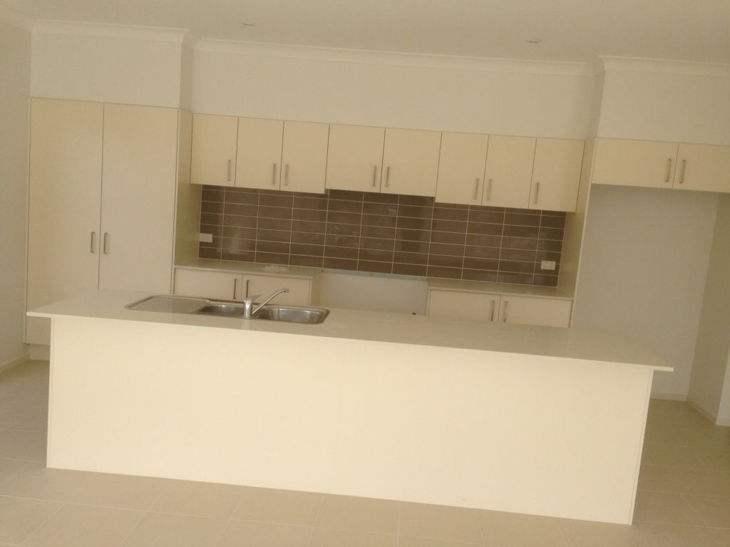 3 (Lot 2313) Patanga Crescent, JORDAN SPRINGS, NSW 2747